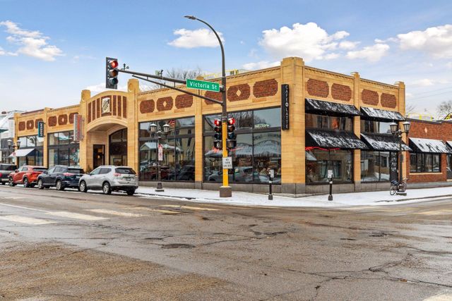 694 Central Avenue W, Saint Paul, MN 55104