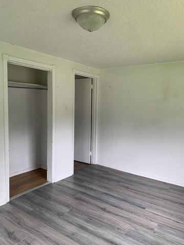 99 Water Street, North Little Rock, AR 72117