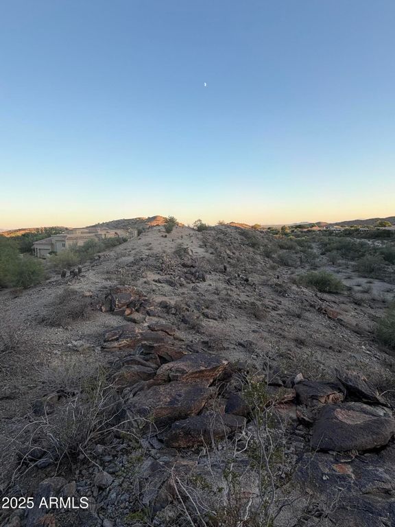 Image 10 of property listing at 14012 S CANYON Drive 20, Phoenix, AZ 85048