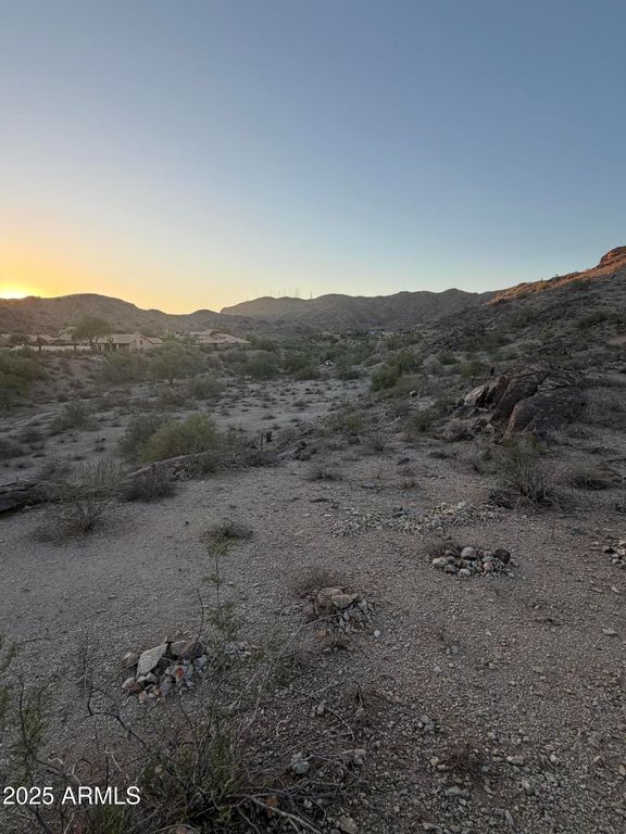 Image 32 of property listing at 14012 S CANYON Drive 20, Phoenix, AZ 85048