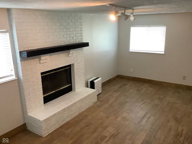 61 Meadow Creek Boulevard, Whiteland, IN 46184