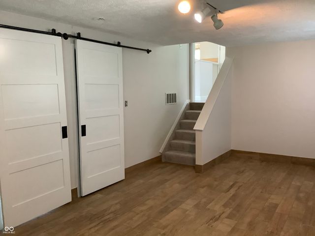 61 Meadow Creek Boulevard, Whiteland, IN 46184