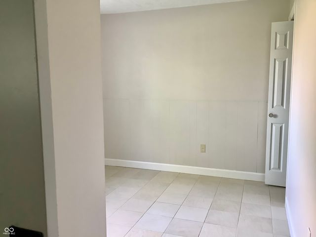 61 Meadow Creek Boulevard, Whiteland, IN 46184