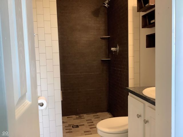 61 Meadow Creek Boulevard, Whiteland, IN 46184