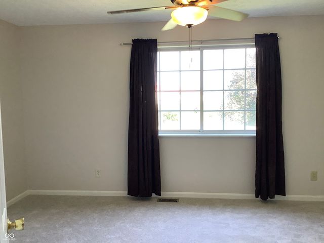 61 Meadow Creek Boulevard, Whiteland, IN 46184