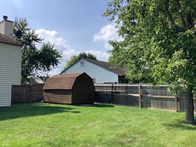 61 Meadow Creek Boulevard, Whiteland, IN 46184