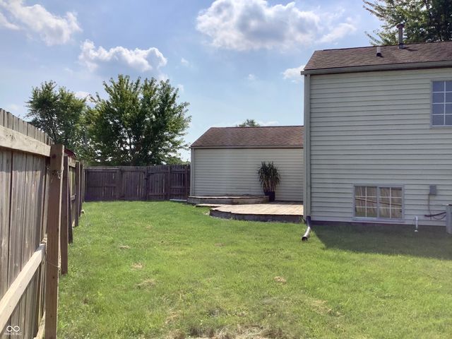 61 Meadow Creek Boulevard, Whiteland, IN 46184