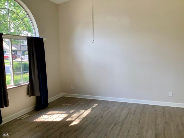 61 Meadow Creek Boulevard, Whiteland, IN 46184