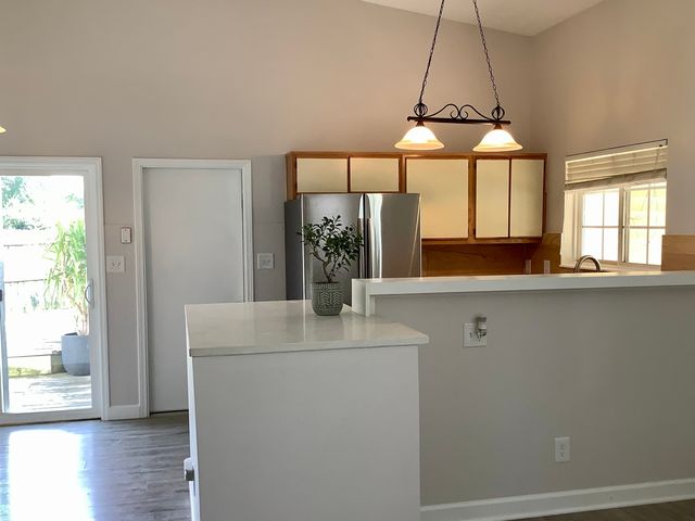 61 Meadow Creek Boulevard, Whiteland, IN 46184