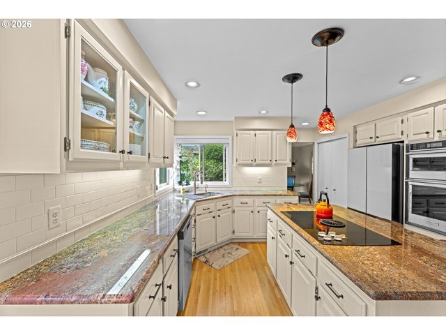 5386 Sw JOSHUA St, Tualatin, OR 97062