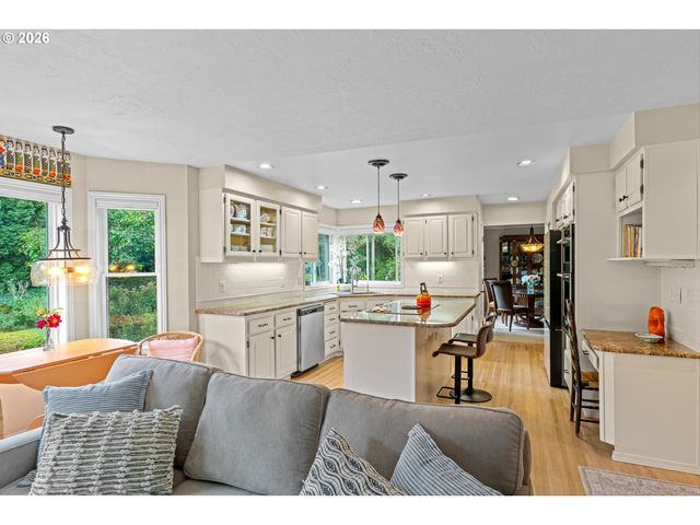 5386 Sw JOSHUA St, Tualatin, OR 97062