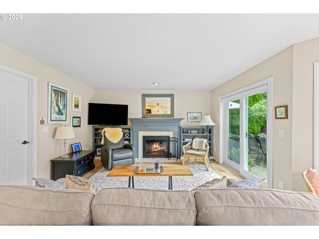 5386 Sw JOSHUA St, Tualatin, OR 97062