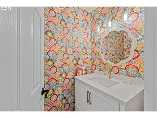 5386 Sw JOSHUA St, Tualatin, OR 97062