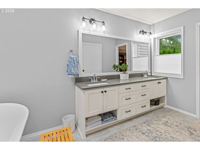 5386 Sw JOSHUA St, Tualatin, OR 97062