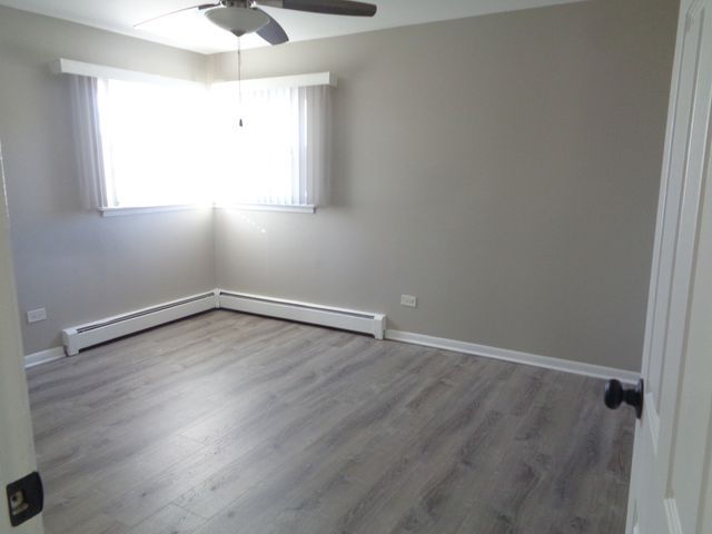 8701 S 81st Court 3, Hickory Hills, IL 60457