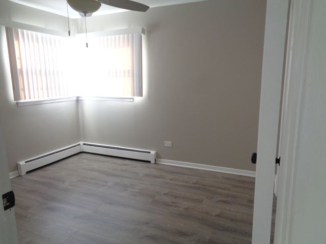 8701 S 81st Court 3, Hickory Hills, IL 60457