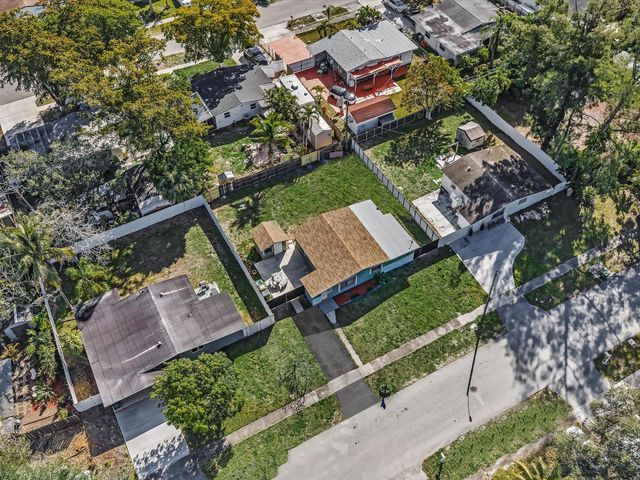 3870 SW 60th Avenue, Davie, FL 33314