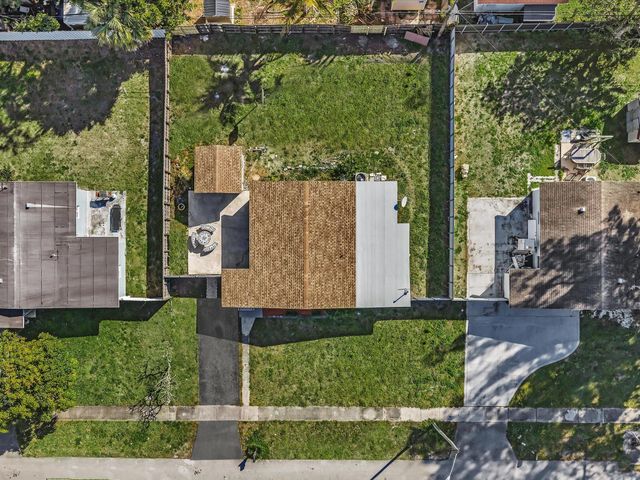 3870 SW 60th Avenue, Davie, FL 33314