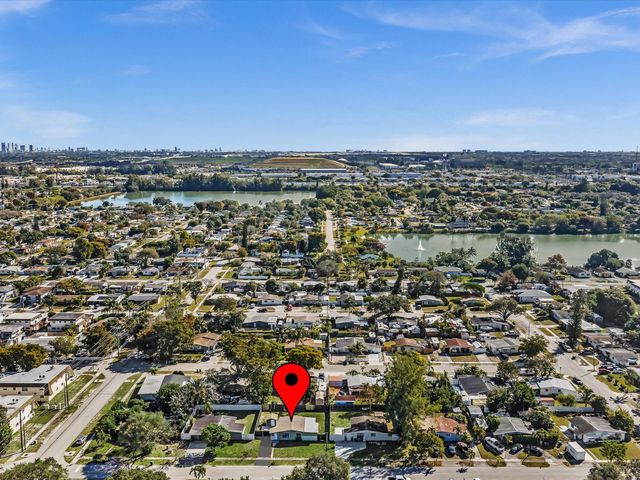 3870 SW 60th Avenue, Davie, FL 33314