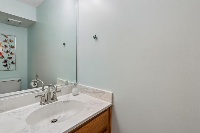 4014 98th Street, Urbandale, IA 50322