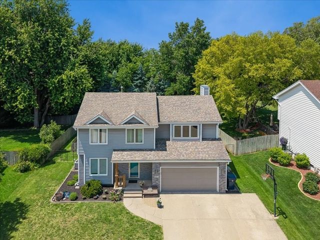 4014 98th Street, Urbandale, IA 50322