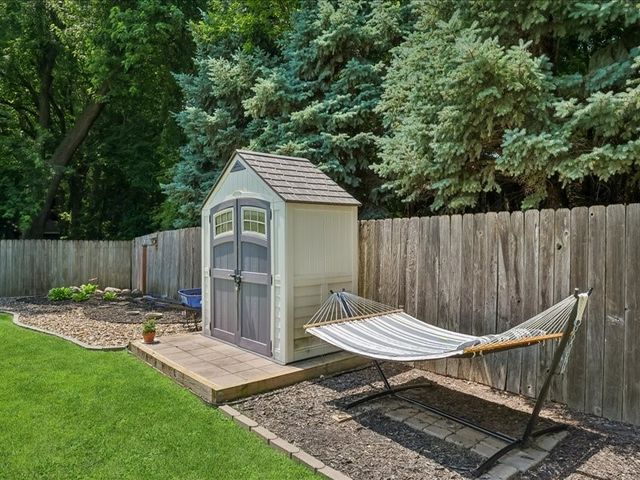 4014 98th Street, Urbandale, IA 50322