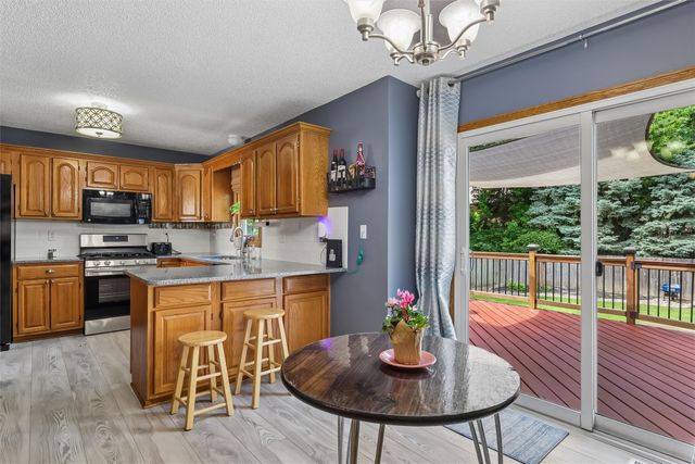 4014 98th Street, Urbandale, IA 50322