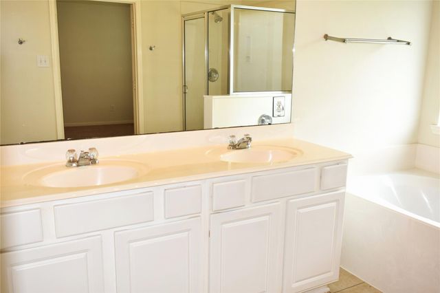 4822 Harbor Glen Lane, Houston, TX 77084