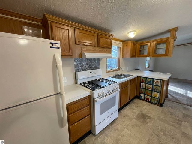 310 Kristy Jo Street, Cadillac, MI 49601