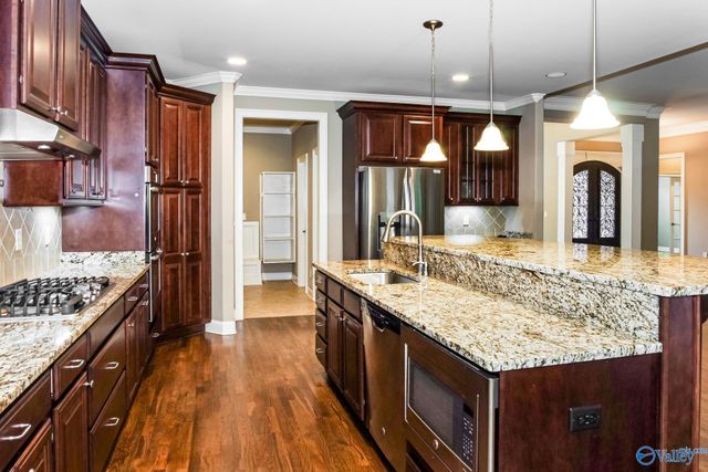 5 Bluff View Drive, Huntsville, AL 35803
