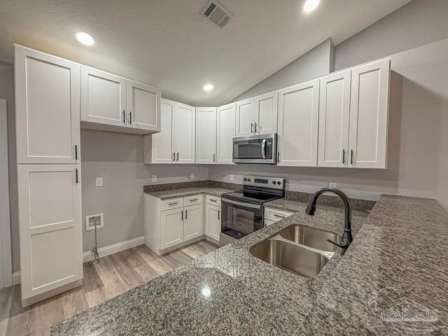 436 Hilburn Ln, Pensacola, FL 32504