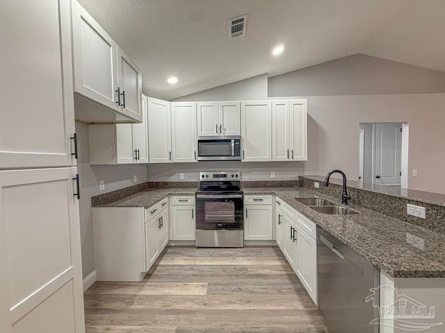 436 Hilburn Ln, Pensacola, FL 32504