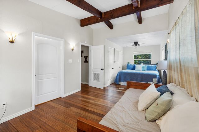 111 Merrywood LN, San Marcos, TX 78666