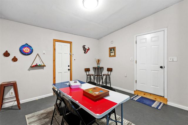 111 Merrywood LN, San Marcos, TX 78666