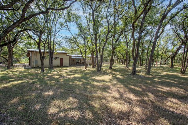 111 Merrywood LN, San Marcos, TX 78666