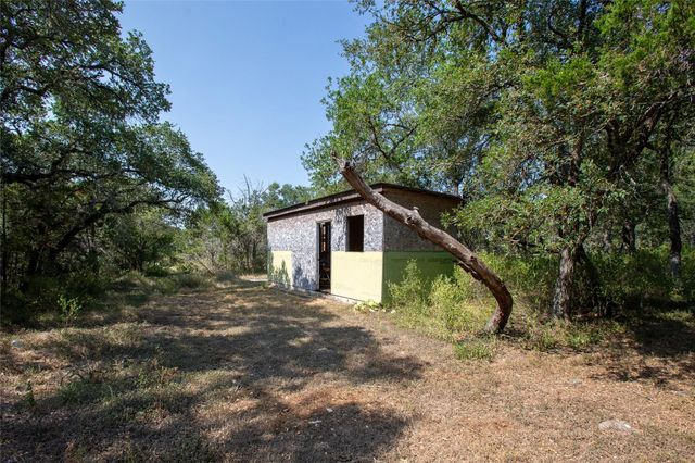 111 Merrywood LN, San Marcos, TX 78666