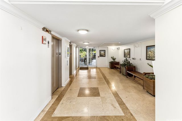 98-288 Kaonohi Street 2906, Aiea, HI 96701