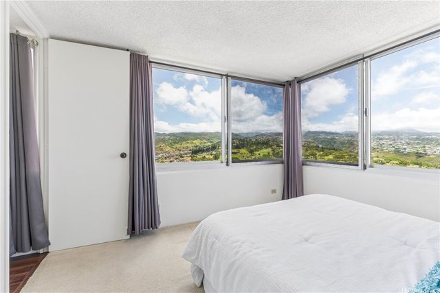 98-288 Kaonohi Street 2906, Aiea, HI 96701
