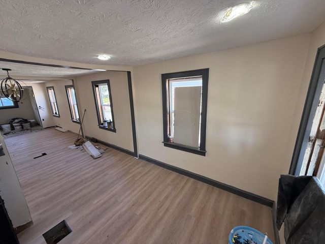 883 Barnett Road, Columbus, OH 43227
