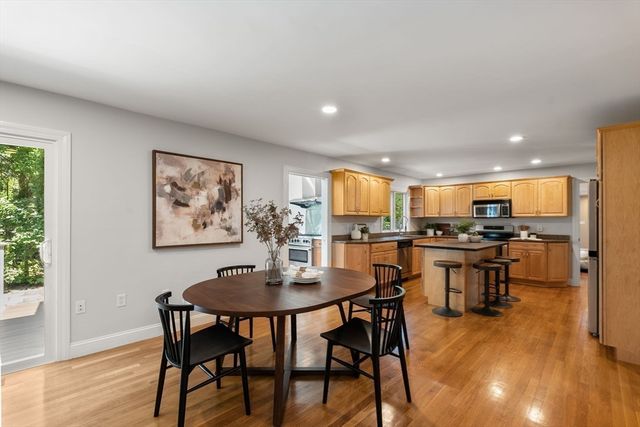 107 Rowe Street 107, Newton, MA 02465