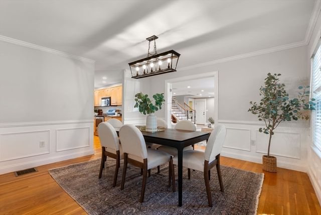 107 Rowe Street 107, Newton, MA 02465
