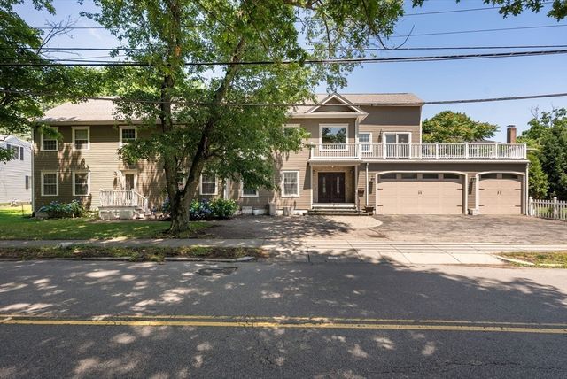 107 Rowe Street 107, Newton, MA 02465