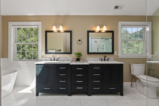 107 Rowe Street 107, Newton, MA 02465