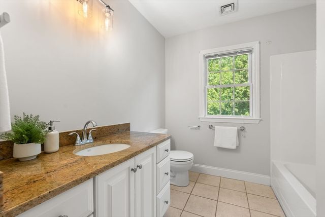 107 Rowe Street 107, Newton, MA 02465