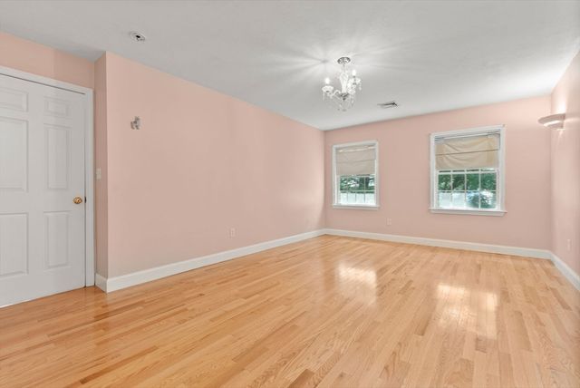 107 Rowe Street 107, Newton, MA 02465