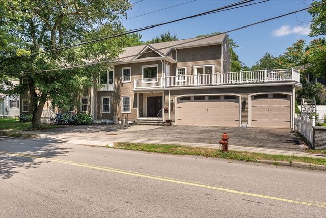 107 Rowe Street 107, Newton, MA 02465