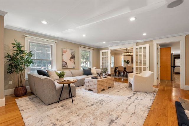 107 Rowe Street 107, Newton, MA 02465