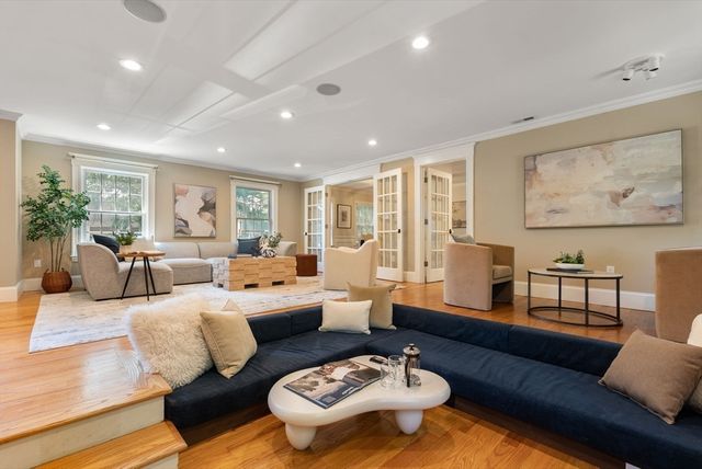 107 Rowe Street 107, Newton, MA 02465