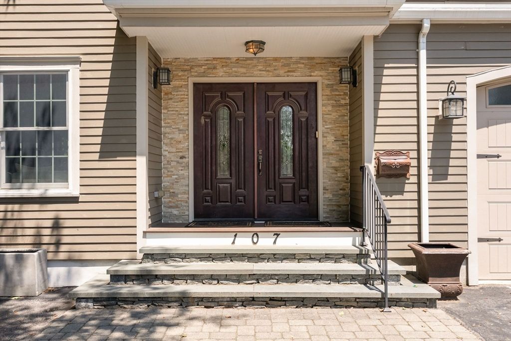 107 Rowe Street 107, Newton, MA 02465