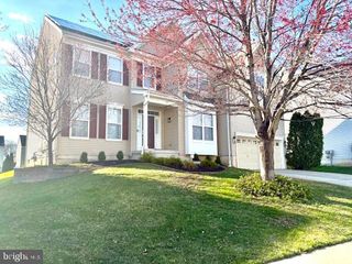 62 MEADOW RUN RD, Bordentown, NJ 08505
